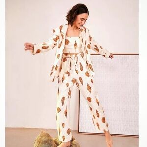 EUC farm rio leopard shell paper bag linen pants